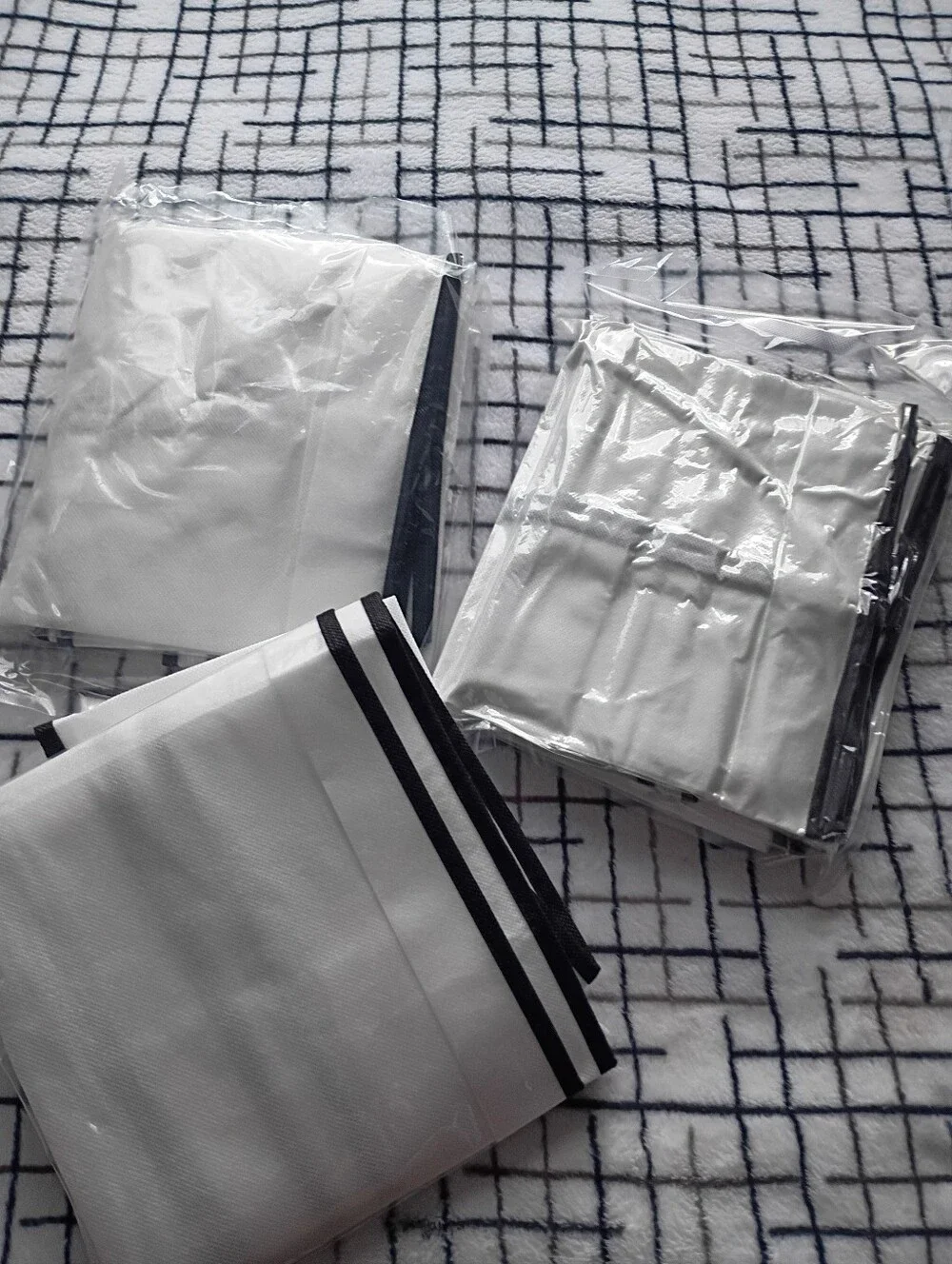 4 Pcs Zipper Garment Bags BRAND NEW 22